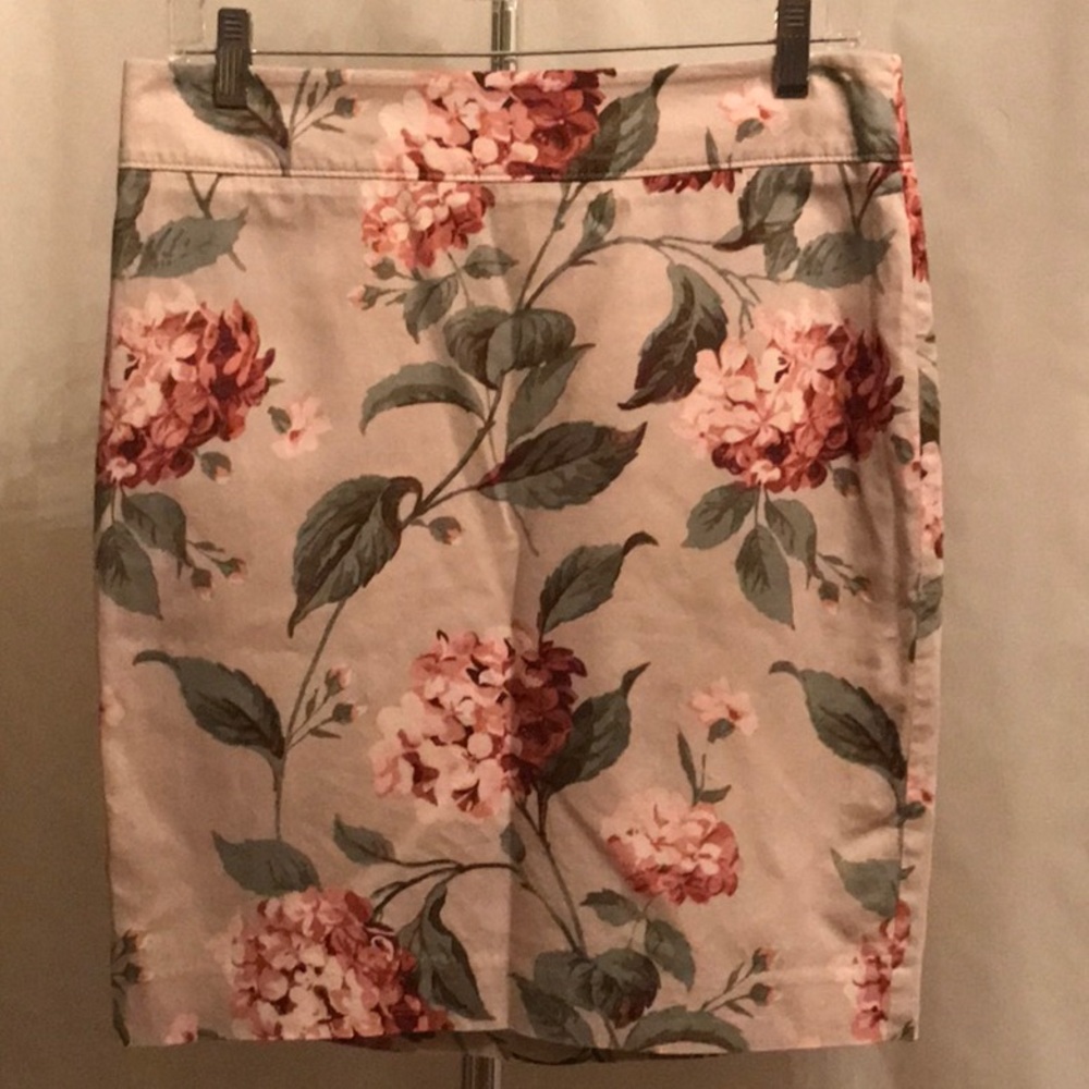 Loft Skirt